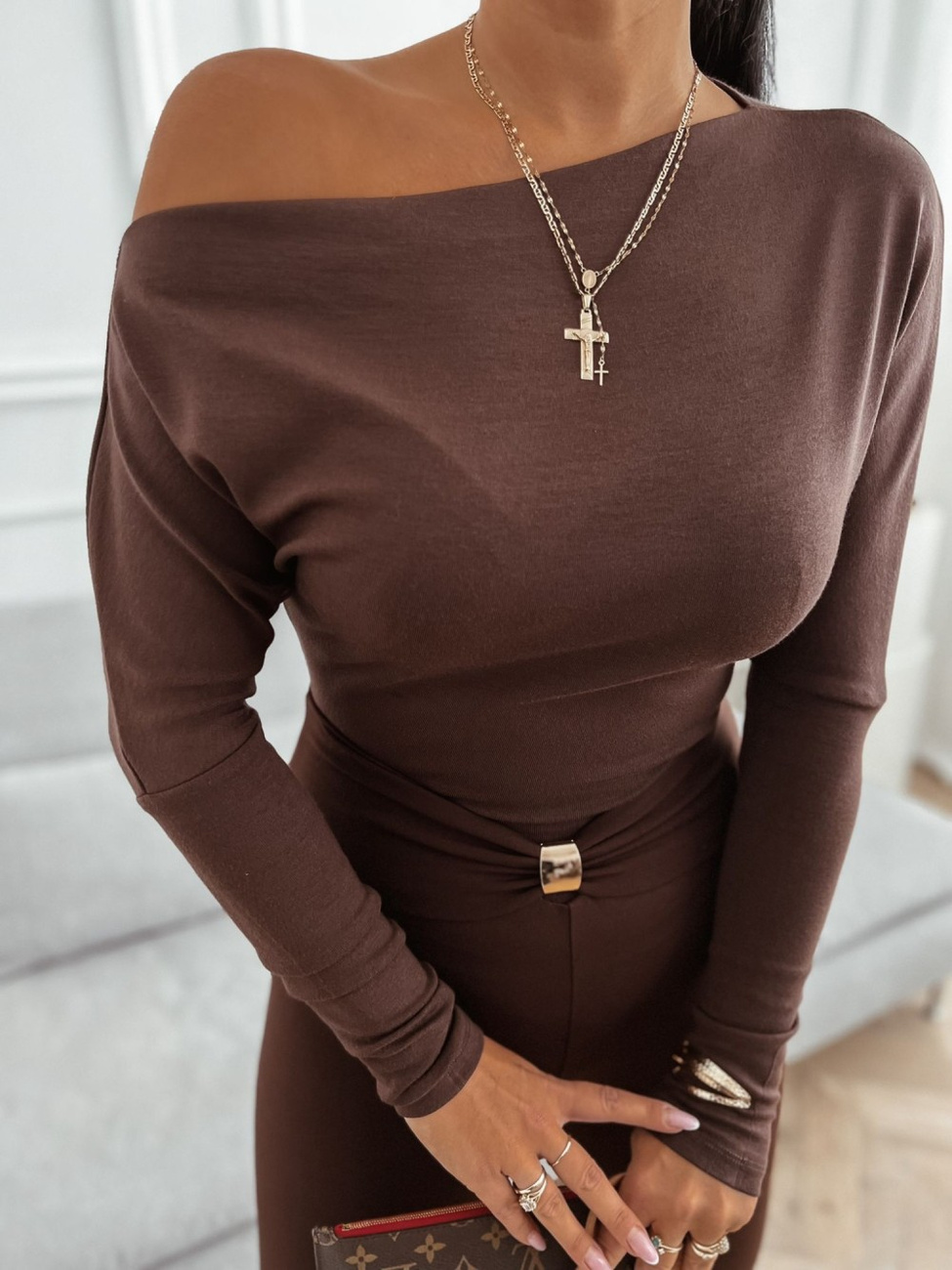 Elegancka  bluzka damska z długim rękawem Chloe czekolada